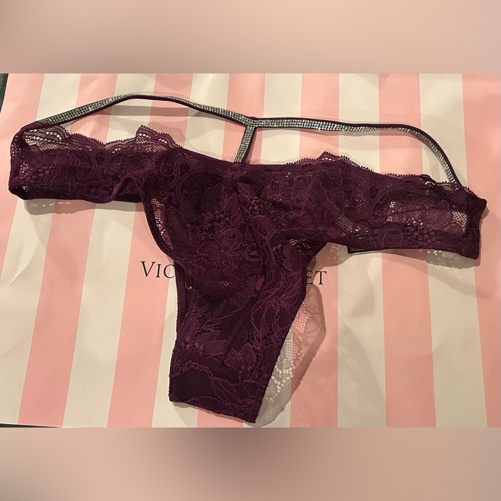 Victorias Secret Very Sexy Brazilian Lace Rhinestone Panty M NWT